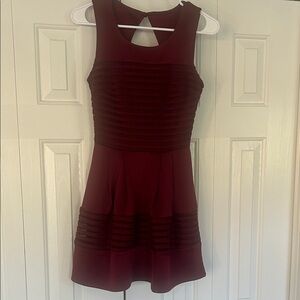 Elegant Burgundy Sleeveless Dress